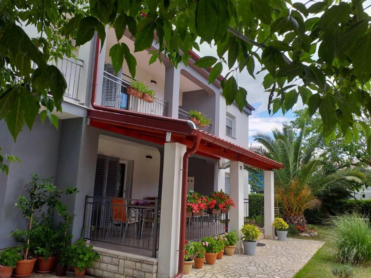 Apartment Nevia Fazana Bagian luar foto