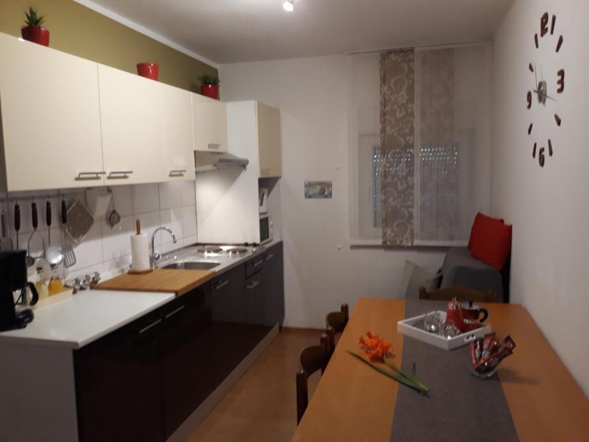 Apartment Nevia Fazana Bagian luar foto