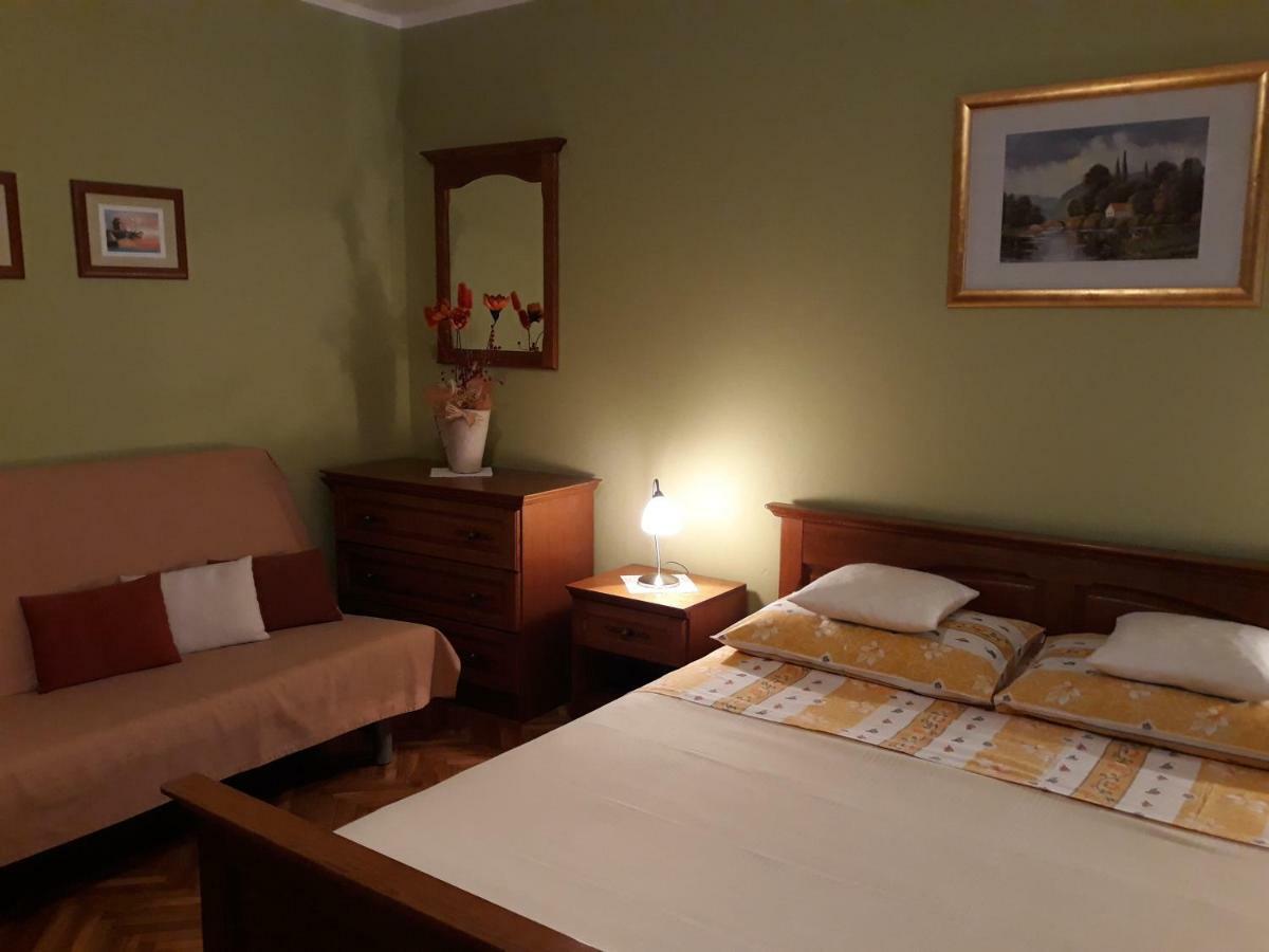 Apartment Nevia Fazana Bagian luar foto